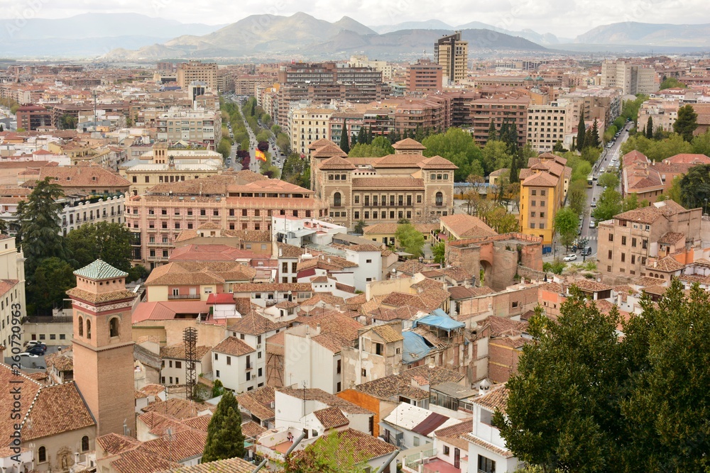 Vista de la parte nueva de Granada desde el Albaicín