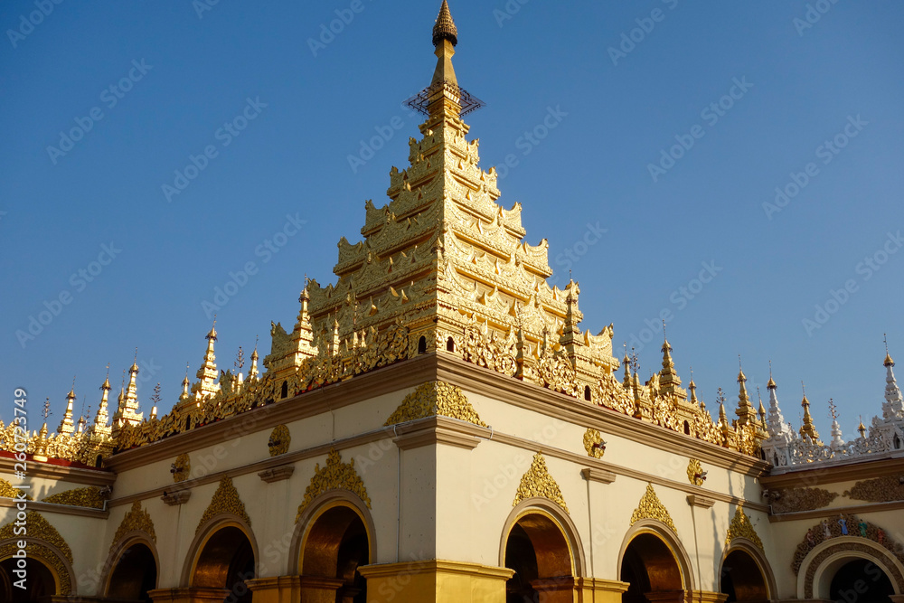 Rakhine Mahamuni Buddha Temple