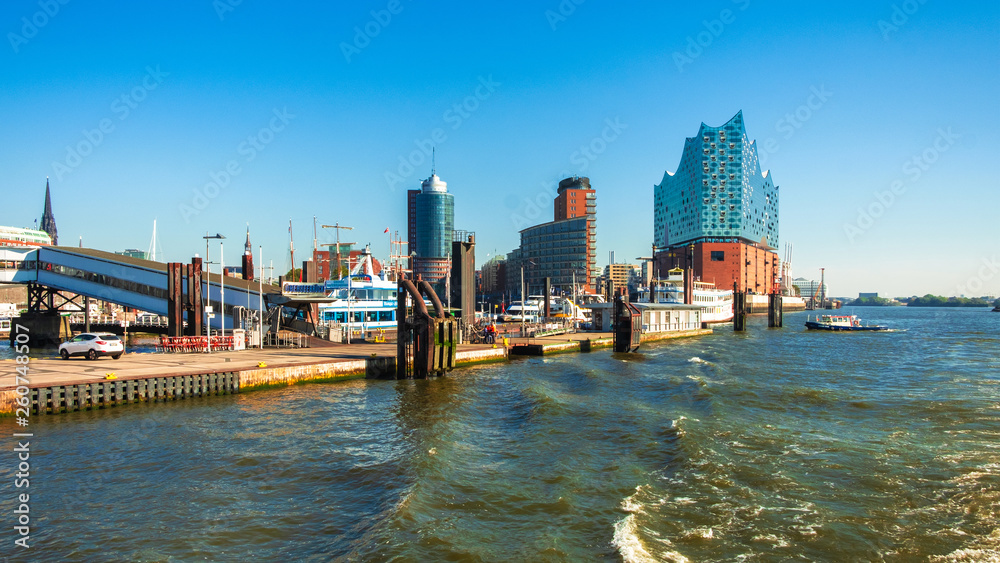 Obraz premium Panoramic view of Hamburg Germany 15.10.2019