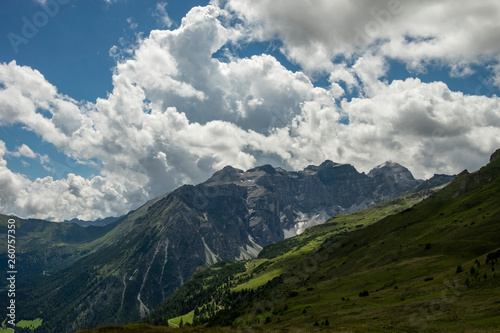 landscape of the Austria alpes © Mattia