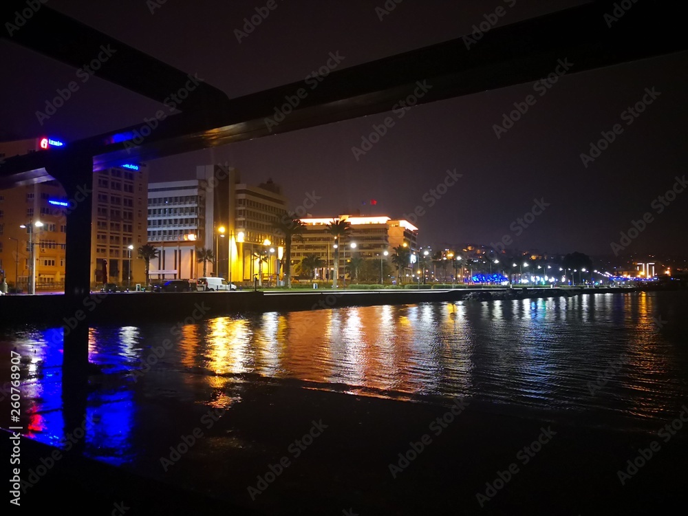 Fototapeta premium İzmir konak city