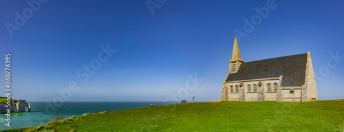 Kapelle der Klippen von Etretat