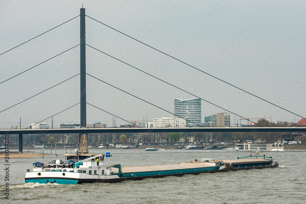 Rheinbrücke Oberkassel Düsseldorf
