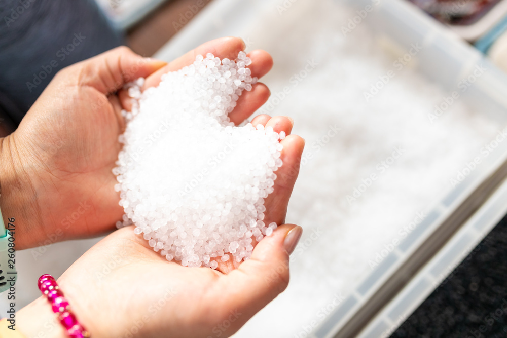 plastic granules for the production of synthetic yarn plastic granules for the production of synthetic yarn