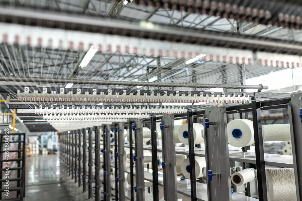 Carpet factory, carpet production, synthetic yarns for weaving looms
