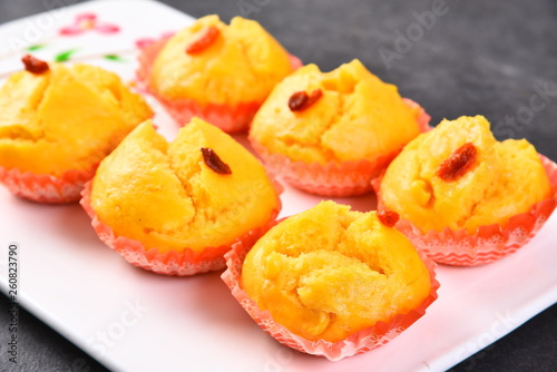 cake with cream and fruits