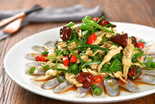 salad with tomatoes and olives