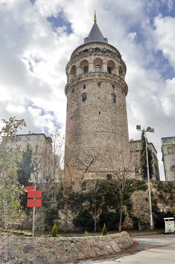 Fototapeta premium Galata tower in Istanbul, Turkey