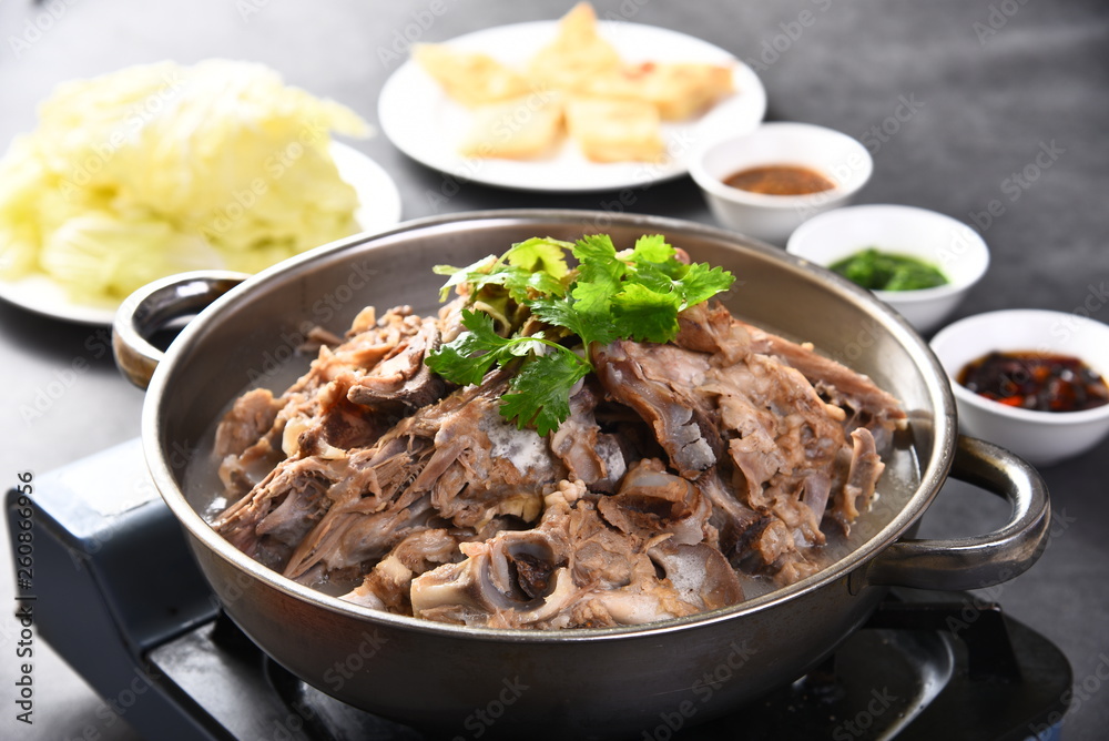 noodles with meat and vegetables noodles with meat and vegetables