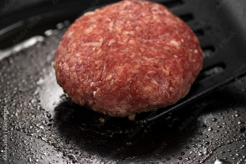 ハンバーグを焼く ハンバーグを焼く