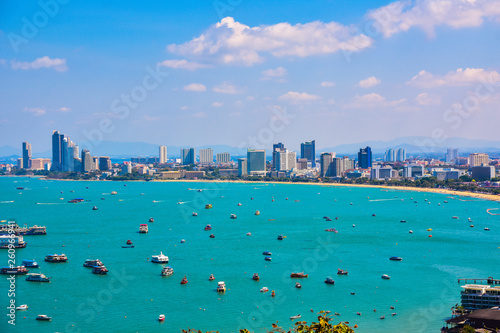 Fototapeta Naklejka Na Ścianę i Meble -  high angle view of Pattaya Bay, Chonburi, Thailand,Travel beach and sea in holiday