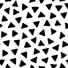 Fotobehang Vormen patronen Verspreide driehoeken minimalistische doodle  © dollitude