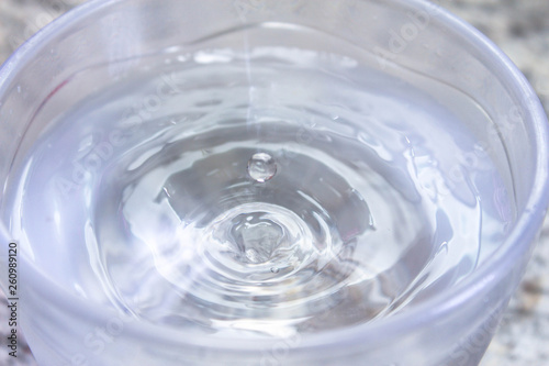 Obraz na płótnie Gota na agua 2