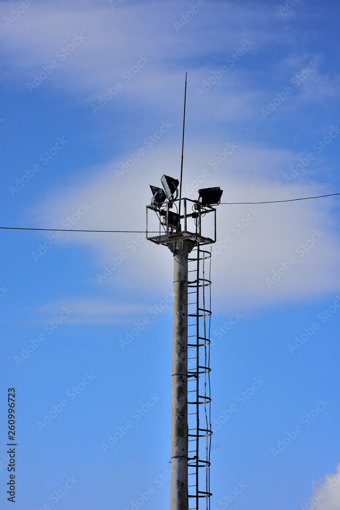 Obraz premium spotlight mast with lightning conductor