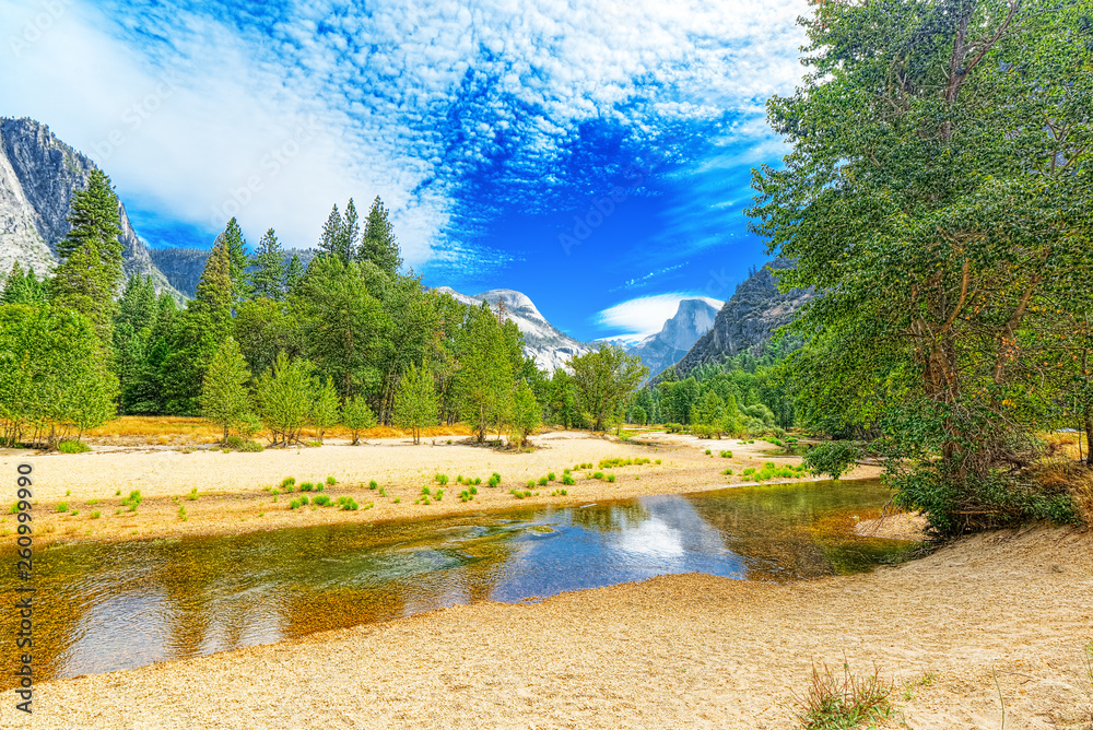 Yosemite Valley. Magnificent national American natural park - Yosemite.