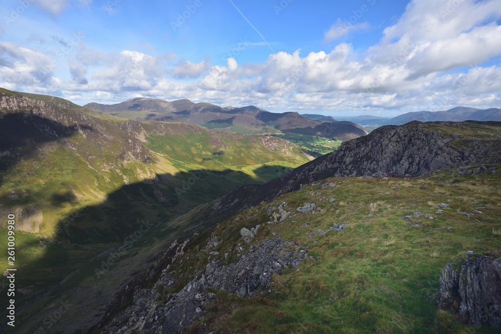 Obraz premium Sunlight on Scope End and Little Town