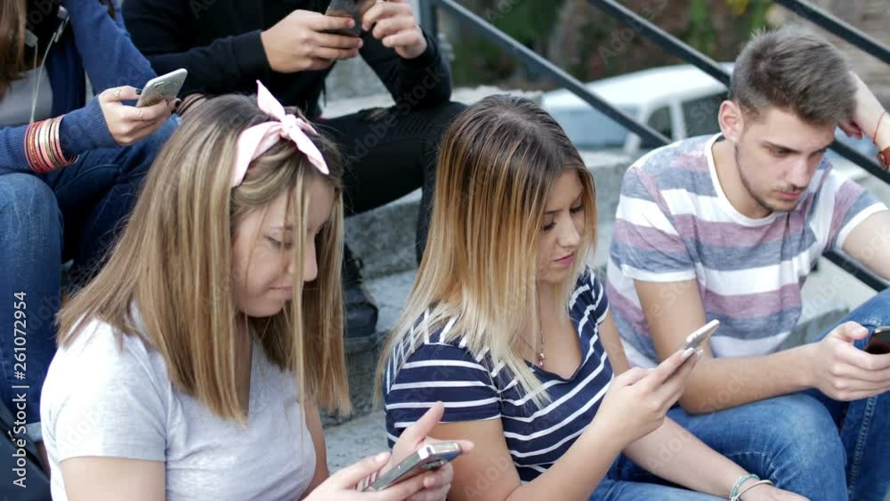 Generation Z,social media addiction Generation Z,social media addiction