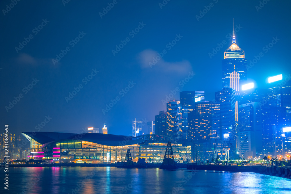 Naklejka premium Hong Kong Night Quay and Exhibition Center