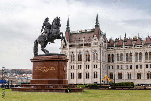 Canvas Print The view on the Hungarian's Parliament