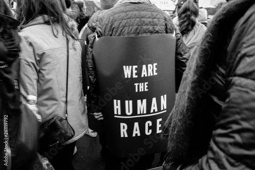 Εκτύπωση καμβά 2017 women's march Washington DC crowd sign