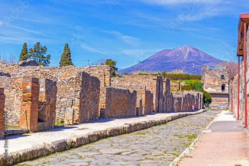  Pompeii, ancient Roman city in Italy