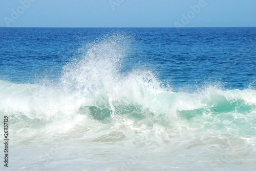 Waves on the beach © MiguelPCaram