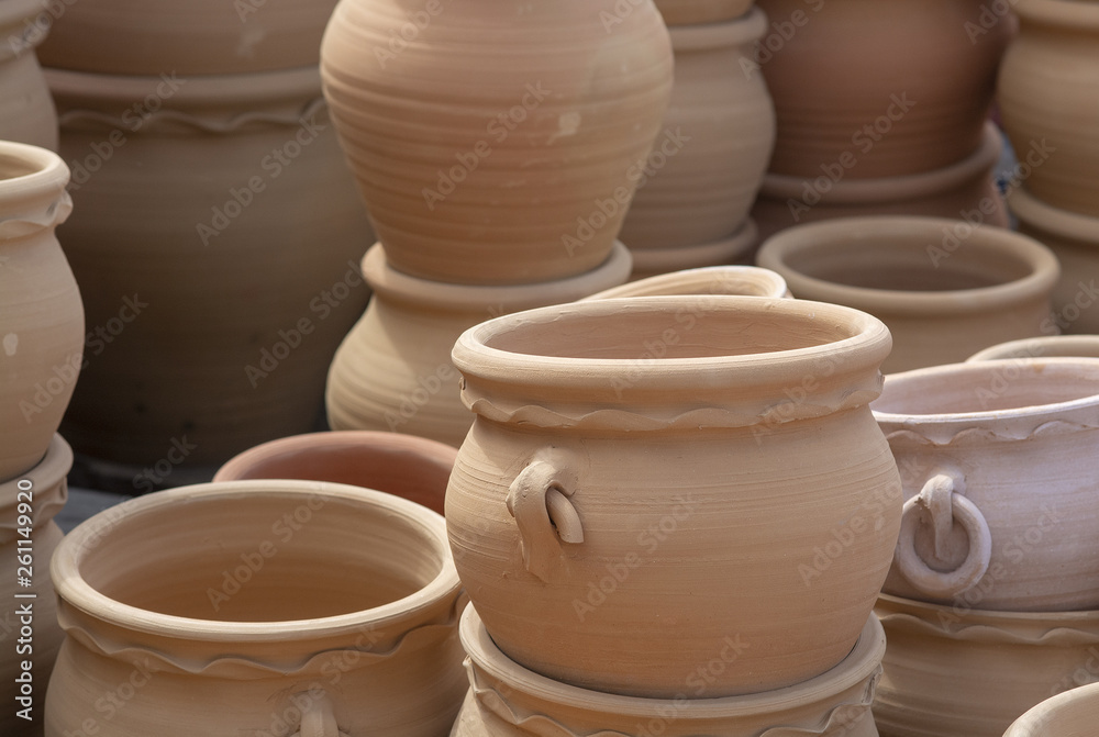 Rustic terracotta pots Rustic terracotta pots