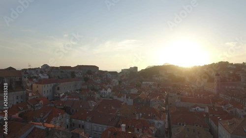 Kroatien Dubrovnik Drohne Old Town Sonnenuntergang photo