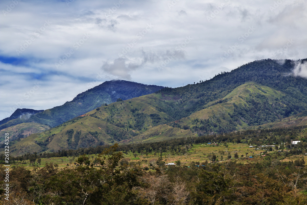 Papua New Guinea, mountains and valleys