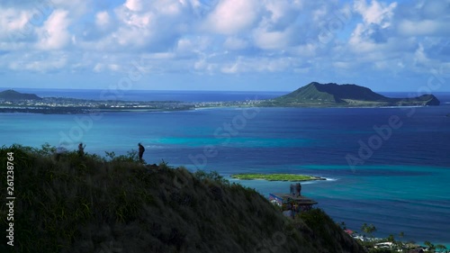 Wallpaper Mural Timelapse of People on Bunker on Pillbox Hike in Hawaii Torontodigital.ca