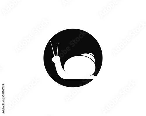 snail logo template vector icon illustration design 