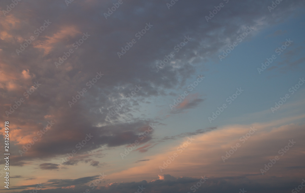 Beautiful sunset in the clouds, bright sun - obrazy, fototapety, plakaty 