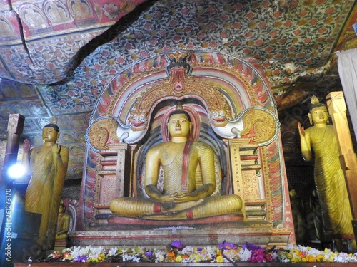 The golden temple of Dambulla is world heritage site and has a total of a total of 153 Buddha statues, three statues of Sri Lankan kings and four statues of gods and goddesses.