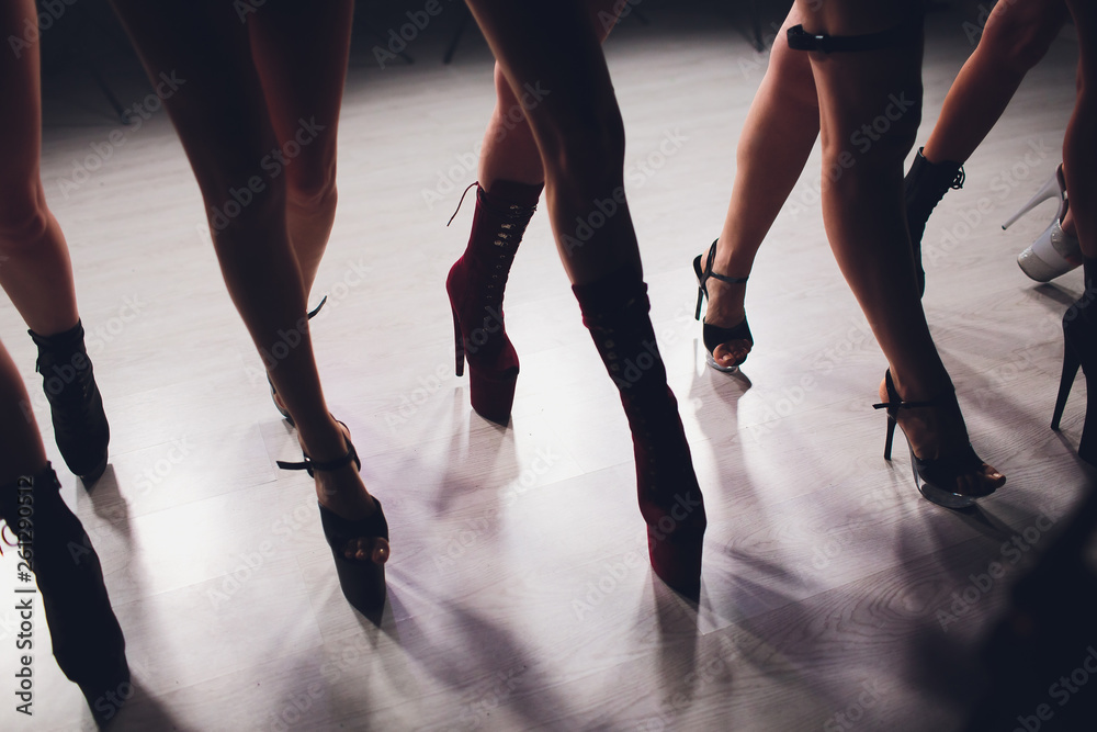 HD wallpaper: dancer, model, women, brunette, high heels, feet, dancing,  beauty | Wallpaper Flare