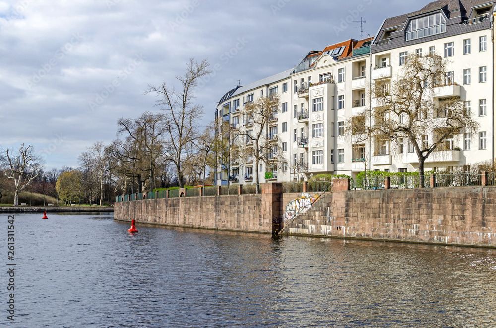 Banks of the River Spree Bonhoefferufer with residential houses