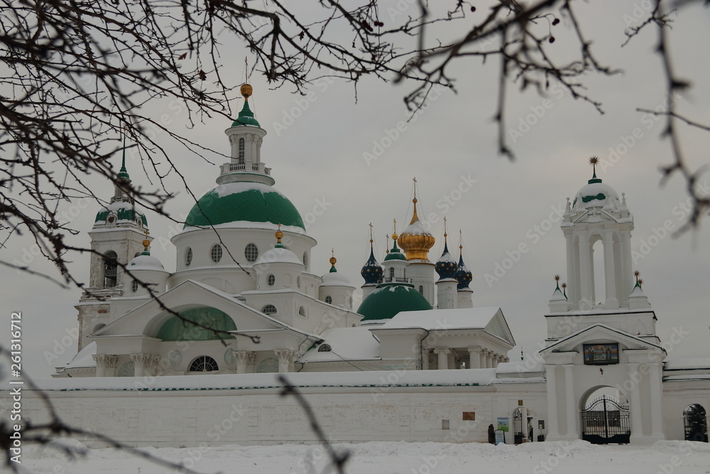 Obraz premium ancient monastery in Russia