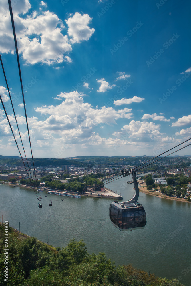 Seilbahn Blick auf den Rhein und Koblenz Rheinland Pfalz Seilbahn Blick auf den Rhein und Koblenz Rheinland Pfalz