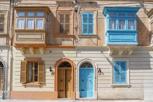 Obraz na płótnie Maltese house with balconies in Rabat (Ir-Rabat), Malta w salonie