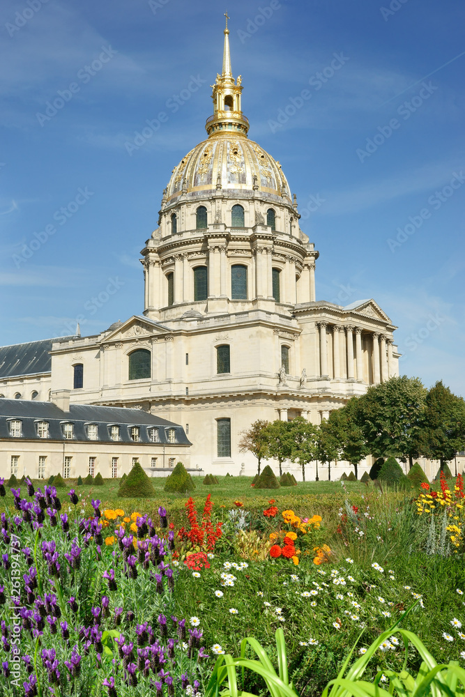 Les Invalides Monument and garden