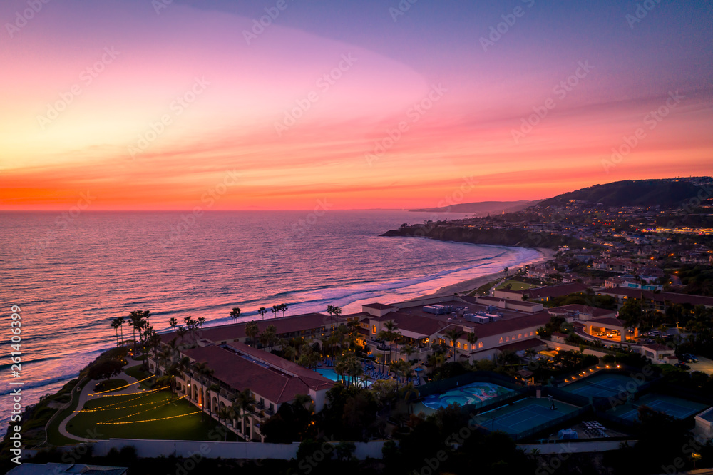 Aerial view over ocean in Dana Point, Orange County in Southern California after sunset during twilight. - obrazy, fototapety, plakaty 