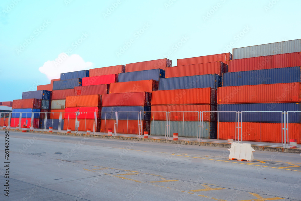 Fototapeta premium Industrial packing yard for import-export business