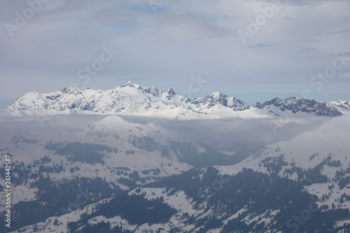 Fototapeta Naklejka Na Ścianę i Meble -  Berge um Davos / Mountains around Davos