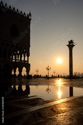 Sonnenaufgang am Markusplatz