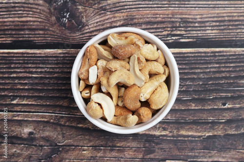 A bowl with cashew nuts 