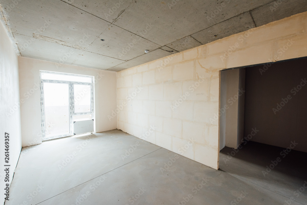 Fototapeta premium Interior finishing work in the room