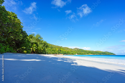 Fototapeta Naklejka Na Ścianę i Meble -  stunning paradise beach at anse lazio, praslin, seychelles 7