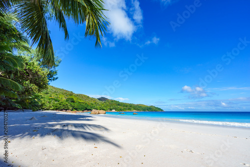 Fototapeta Naklejka Na Ścianę i Meble -  stunning paradise beach at anse lazio, praslin, seychelles 28
