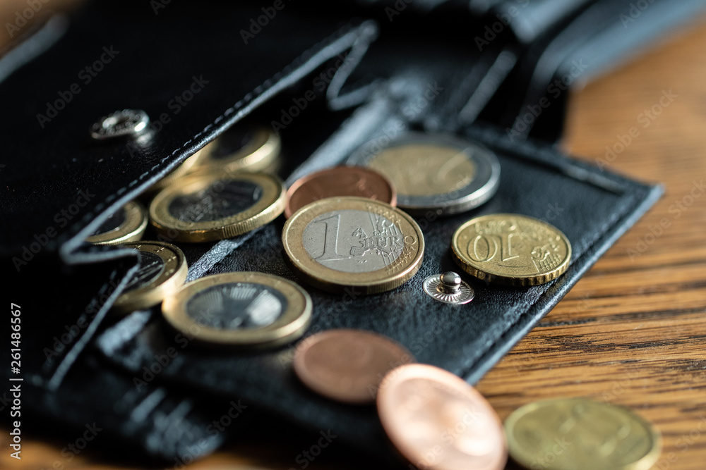 Portemonnaie und Münzen, Nahaufnahme Portemonnaie und Münzen, Nahaufnahme