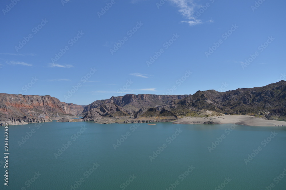 Obraz premium lake in mountains