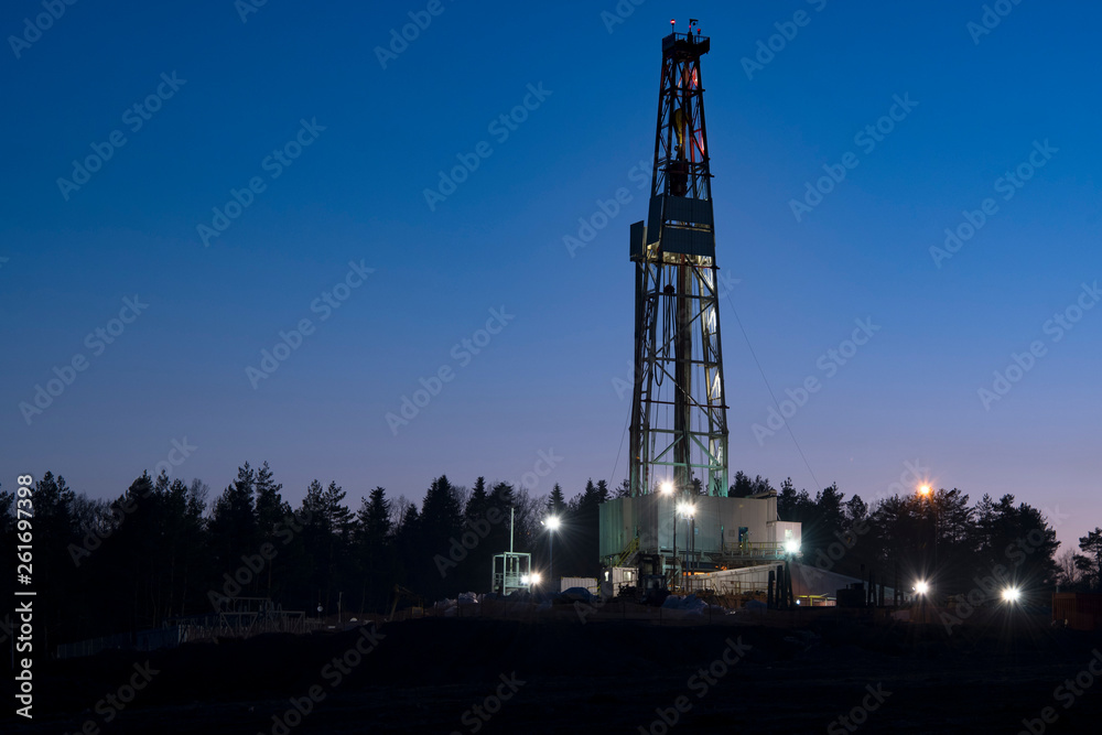 oil well at night